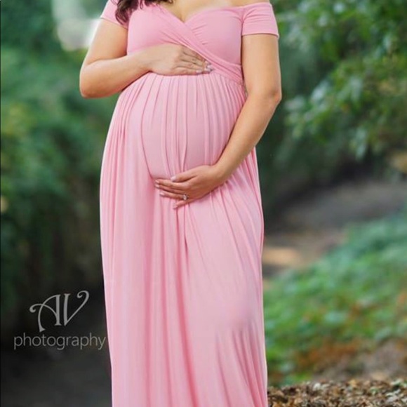 Maternity long pink dress Kiara Gown - Picture 1 of 8